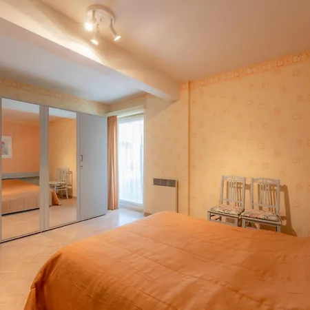 Astoria Palace 0101 - 2 Bedrooms 5p - Centrally Located On The Promenade Sea View