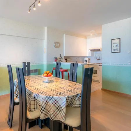 Astoria Palace 0101 - 2 Bedrooms 5p - Centrally Located On The Promenade Sea View