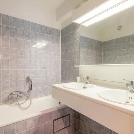 Astoria Palace 0101 - 2 Bedrooms 5p - Centrally Located On The Promenade Sea View *