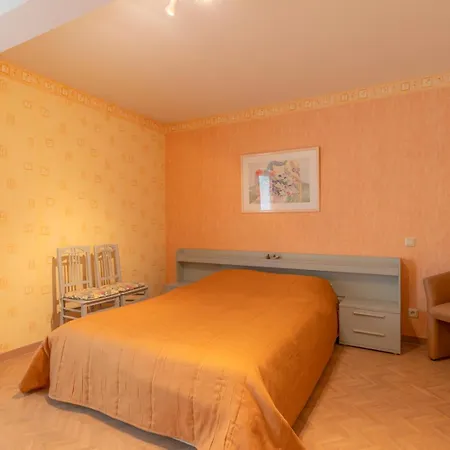 Astoria Palace 0101 - 2 Bedrooms 5p - Centrally Located On The Promenade Sea View De Panne
