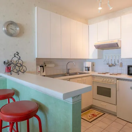 Astoria Palace 0101 - 2 Bedrooms 5p - Centrally Located On The Promenade Sea View *