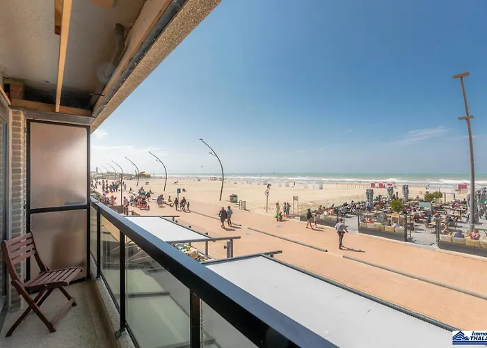 Appartement Astoria Palace 0101 - 2 Bedrooms 5p - Centrally Located On The Promenade Sea View De Panne